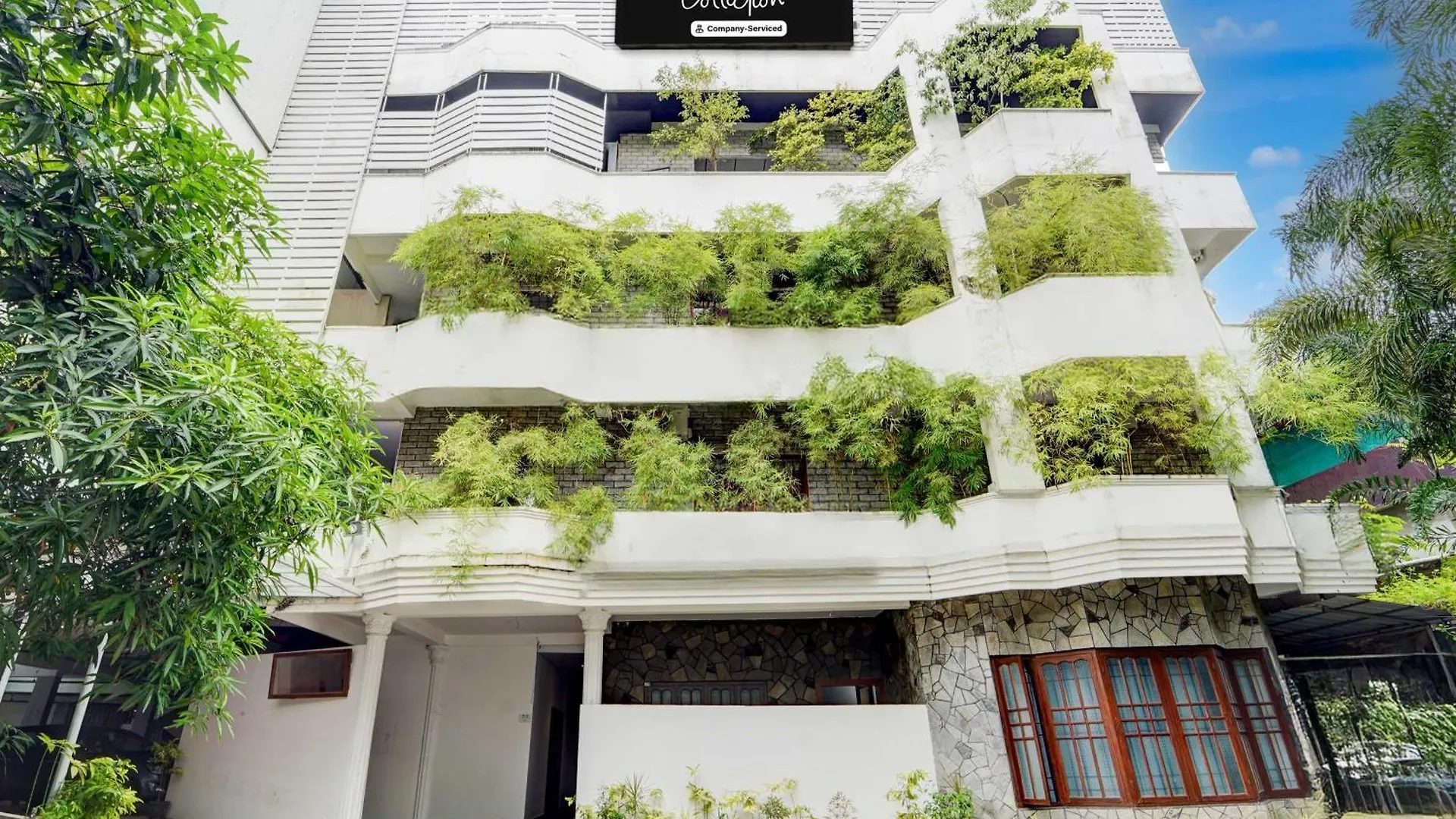 Hotel O Vazhakkala Kakkanad Kochi