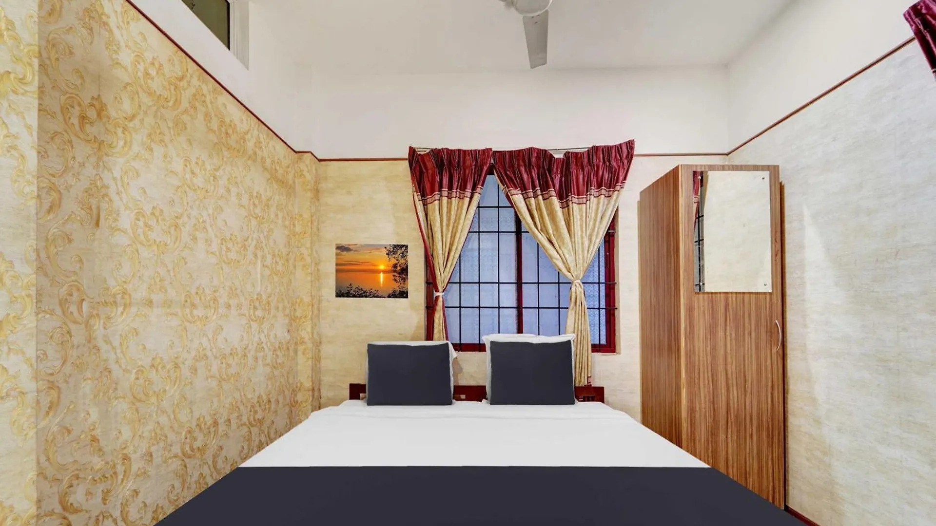 Hotel O Vazhakkala Kakkanad Kochi