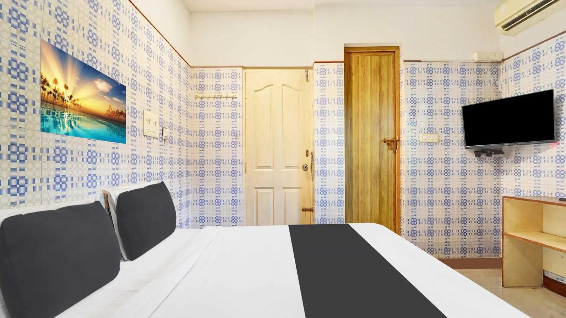 Hotel O Vazhakkala Kakkanad Kochi 3*,