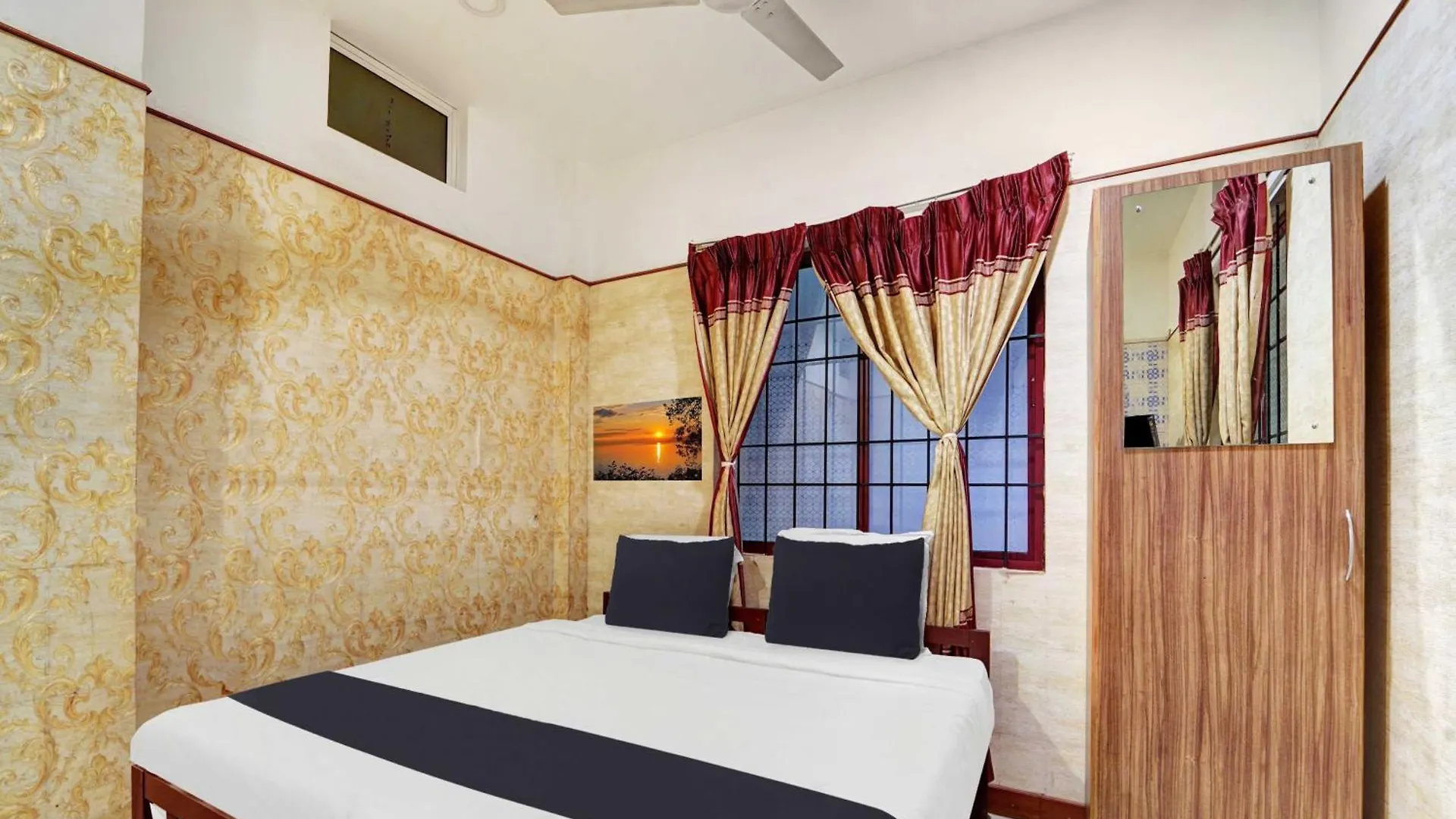 Hotel O Vazhakkala Kakkanad Kochi